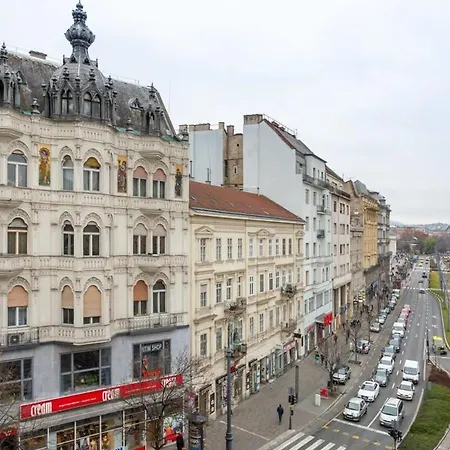 Sunny Ultra & New With Balcony